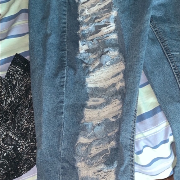 Jeans - Picture 2 of 6